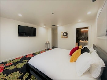 innhale cannabis friendly bandb adults only