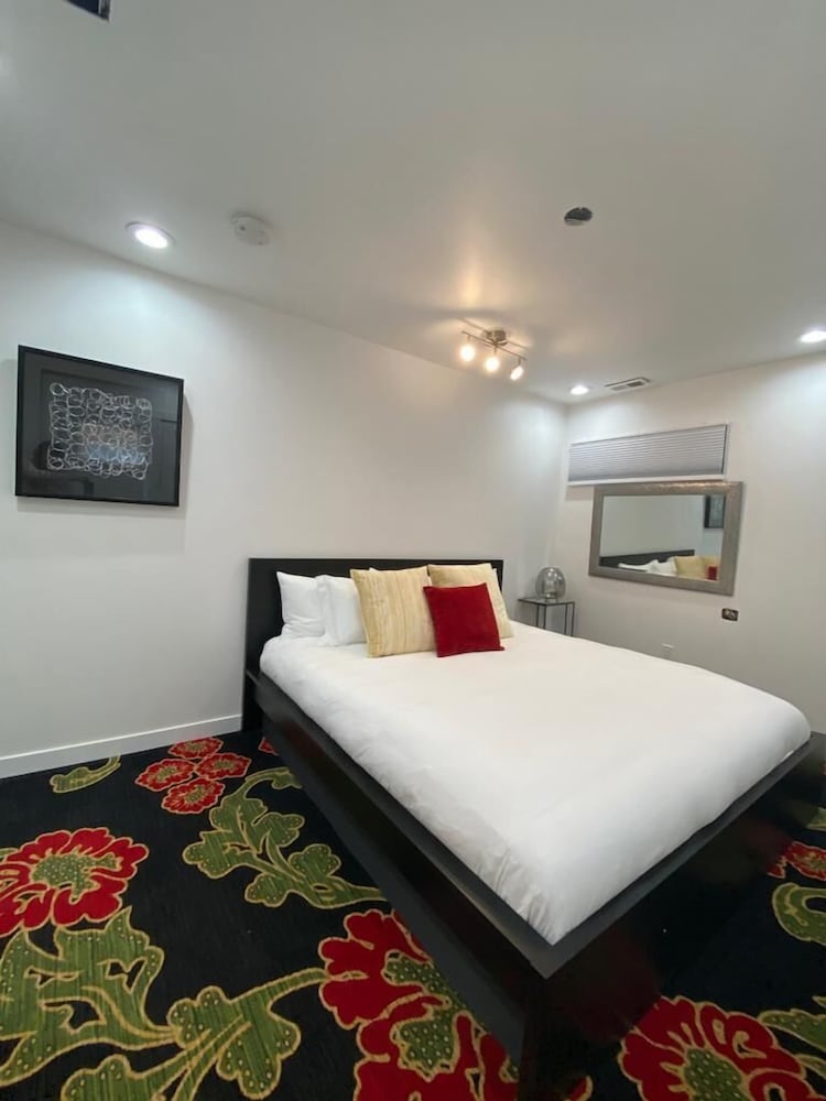 innhale cannabis friendly bandb adults only