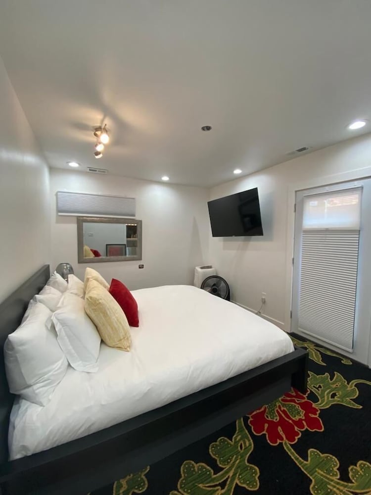 innhale cannabis friendly bandb adults only