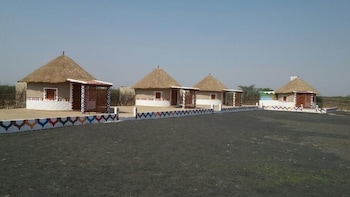 banni village stay