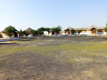 banni village stay