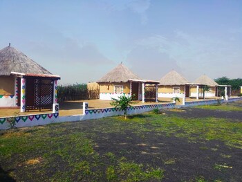 banni village stay