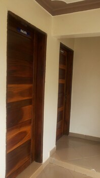Dubai Resort Hotel,Moyo>>Adjumani,3 star