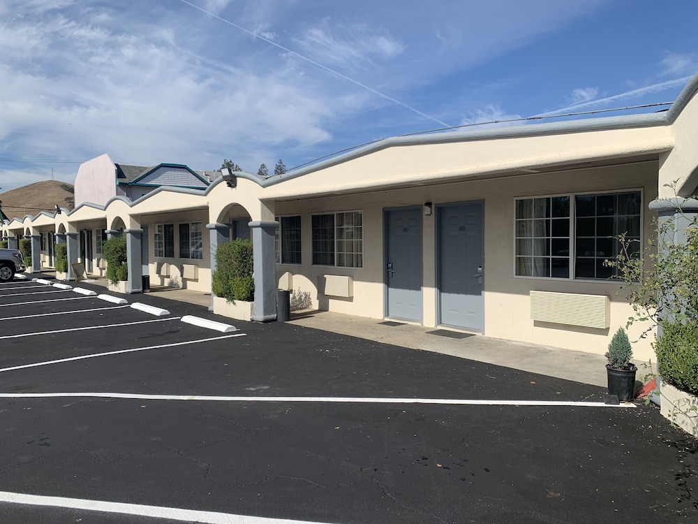 holiday motel