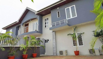 H21 Apartments & Lounge,21 Chris Madueke Street Lekki Phase 1 Lagos,0 star