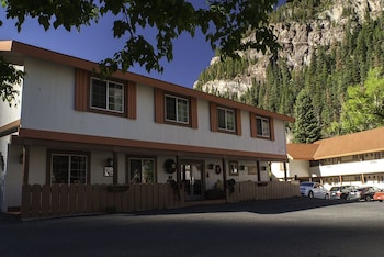 hot springs inn
