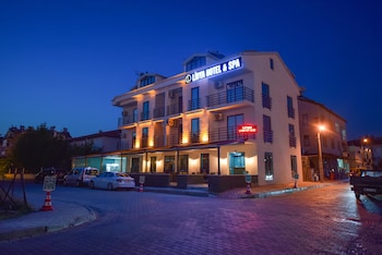 hotel lidya