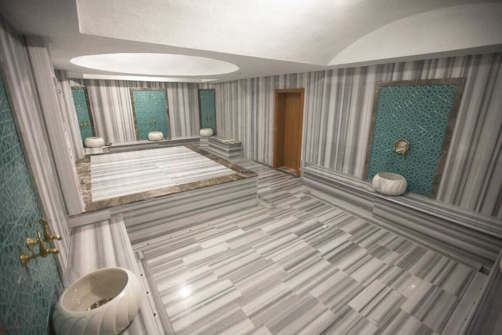 hotel lidya
