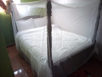 the plateau breeze hotel