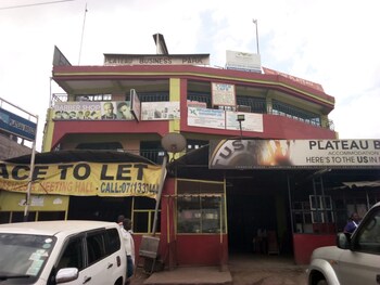 the plateau breeze hotel