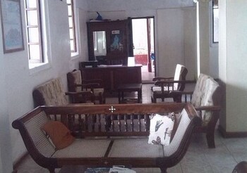 Lamu Sunsail Hotel,Kenyatta Road Lamu,3 star