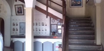 Lamu Sunsail Hotel,Kenyatta Road Lamu,3 star