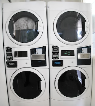 Arawa Traveller's Inn Makassar - Hostel,South Sulawesi>>Makassar,2 star