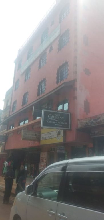 queens hotel