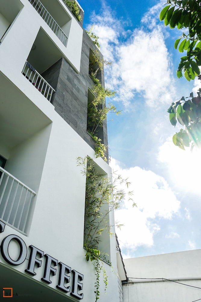 lems apartment and coffee