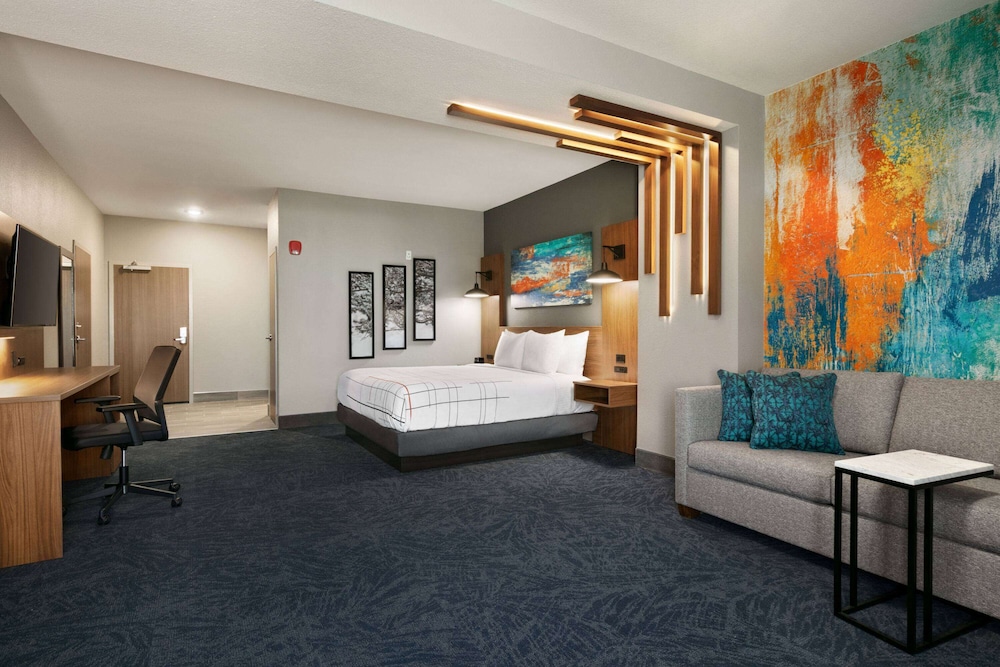 la quinta inn and suites by wyndham college station north