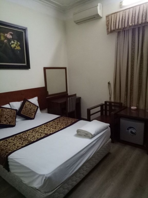Mua Xuan Hotel,11 Vinh Phuc Alley 75 Ba Dinh Hanoi,2 star