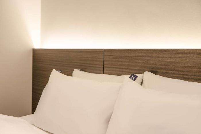 h hotel