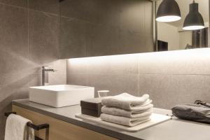 h hotel