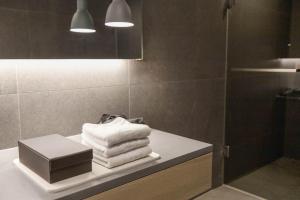 h hotel