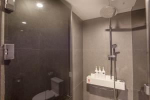 h hotel