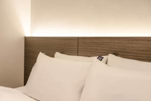 h hotel