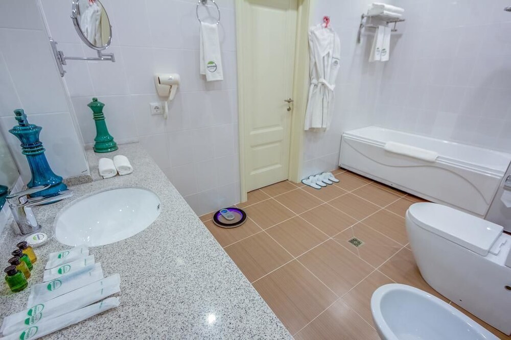 garden hotel and spa