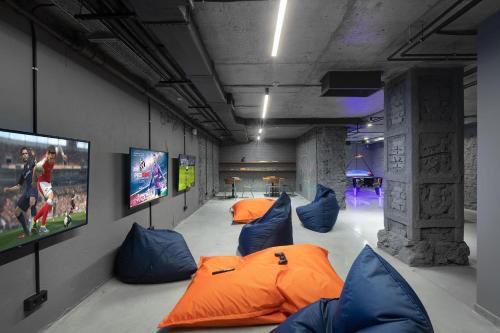 campus community a hotel