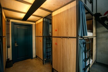 campus community a hotel