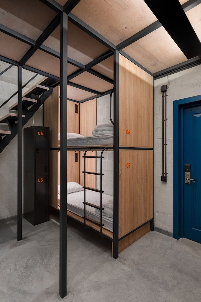 campus community a hotel