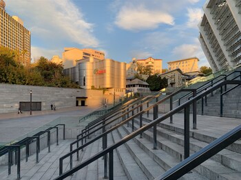 campus community a hotel