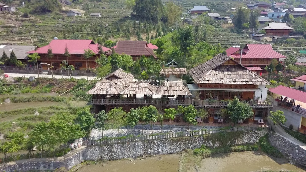 khen mong nature hotel