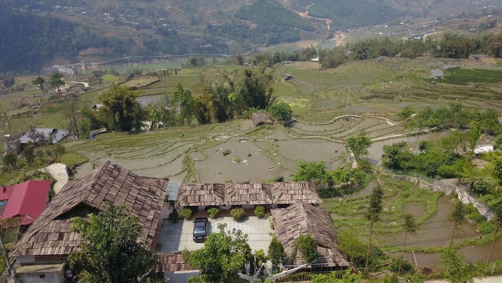 khen mong nature hotel