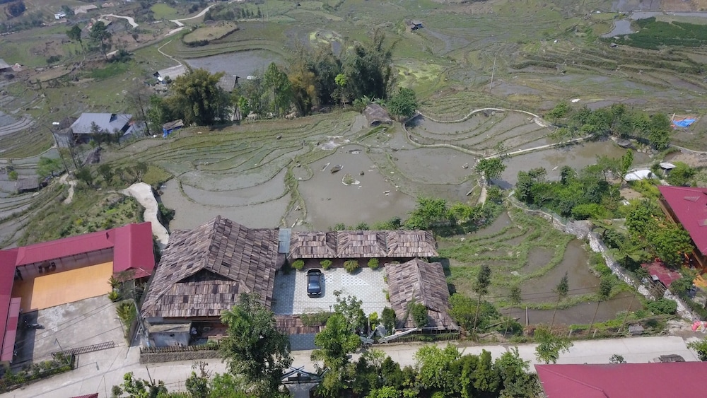 khen mong nature hotel