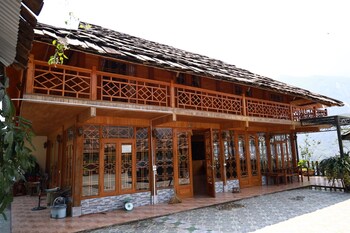 khen mong nature hotel