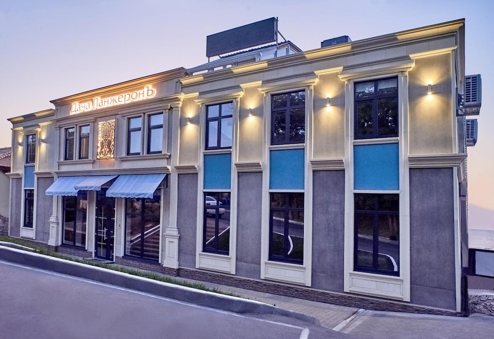 boutique hotel dacha lanzheron