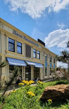 boutique hotel dacha lanzheron