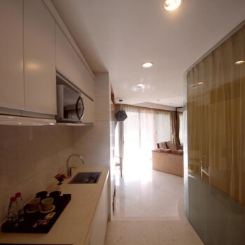 amanda seaview resort apartment