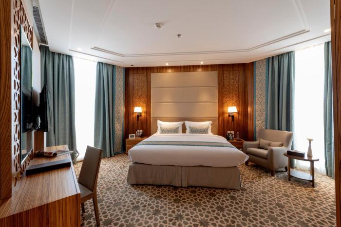 taj jeddah hotel apartment