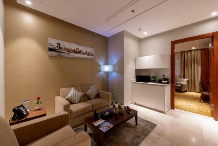 taj jeddah hotel apartment