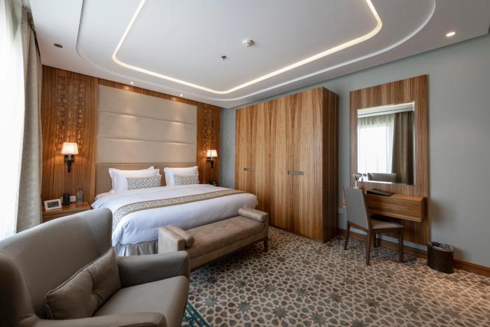 taj jeddah hotel apartment