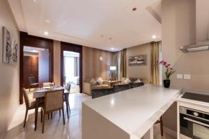 taj jeddah hotel apartment