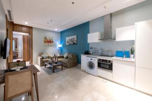 taj jeddah hotel apartment