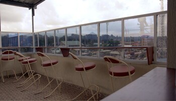 Travellers Tavern,Nkubu Meru County,2.5 star