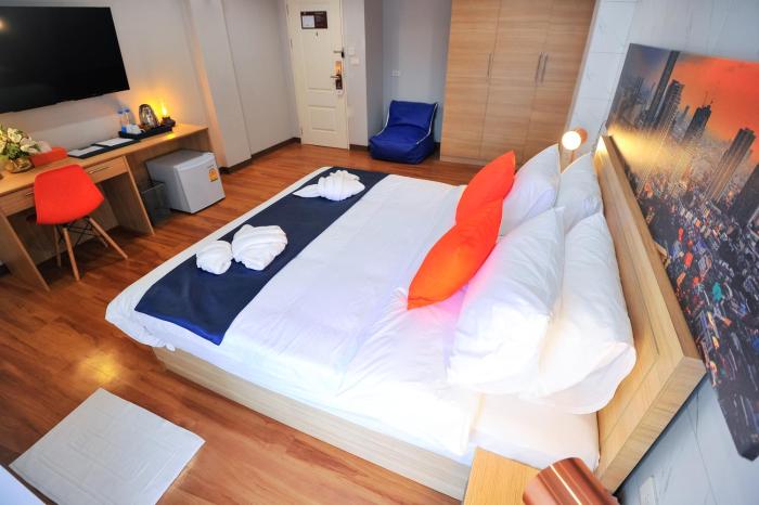 7 days premium hotel at icon siam station