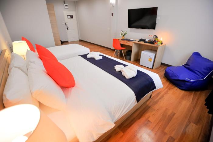 7 days premium hotel at icon siam station