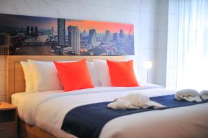 7 days premium hotel at icon siam station
