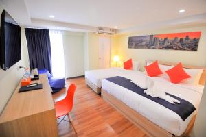 7 days premium hotel at icon siam station