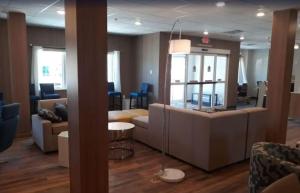 microtel inn and suites by wyndham woodland park