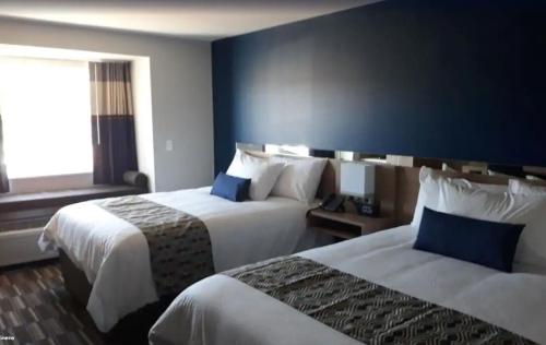 microtel inn and suites by wyndham woodland park